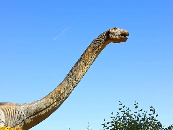 brontosaurus uzun boyun dinozor sürüngen vahşi jurassic park 
