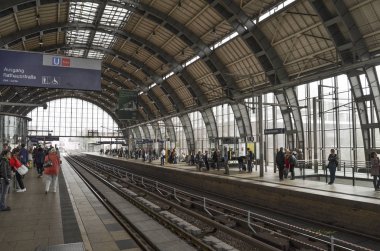 Bir S-bahn Tren İstasyonu, Berlin, Almanya, Eylül 2017