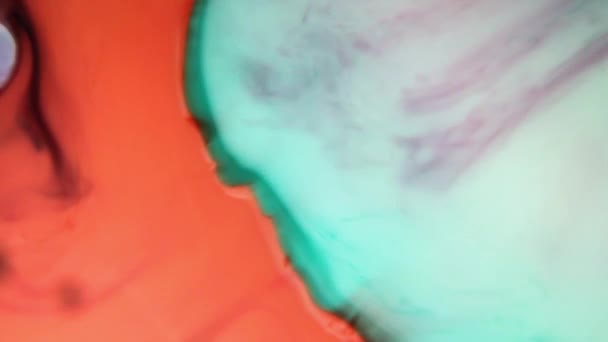 Liquides Colorés Mélangés Dans Fluide Créant Une Peinture Abstraite Colorée — Video