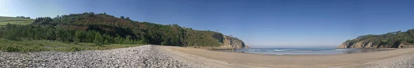 Obraz Panoramiczny Plaża Lub Bay Oceanie Atlantyckim Piasku Trawie Fale — Zdjęcie stockowe