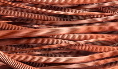 Metal sektöründe daha fazla geri dönüşüm için çıplak bakır kablolar-3D illüstrasyon