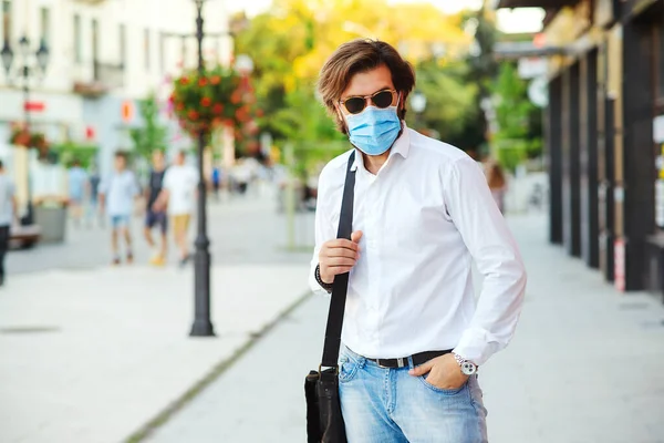 Bearded Man Safety Mask Street Handsome Guy Medical Mask Work — Stock Photo, Image