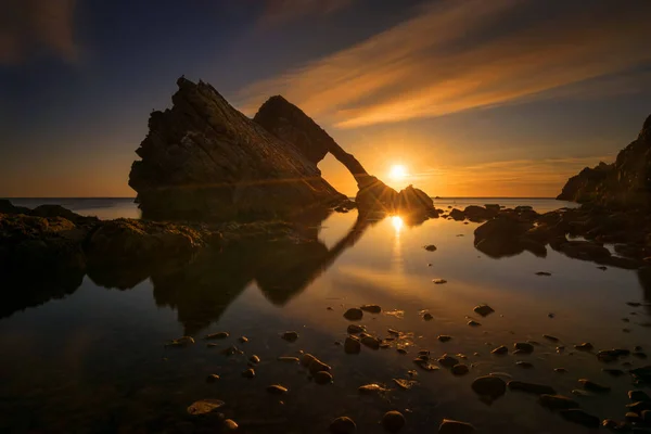 Bow Fiddle Rock Reflection Sunrise Light Portknockie Scotland — Stock Photo, Image