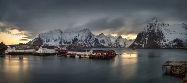 Isla Hamnoya Lofoten Noruega Atardecer —  Fotos de Stock