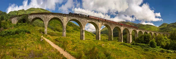 Ånglok Gamla Bron Highlands Skottland — Stockfoto