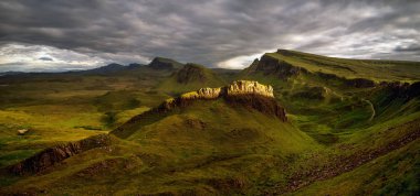 Trotternish Dağları Skye Adası'nda son gün batımı flaş, İskoçya