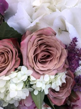 Nazik düğün buketi Gelin