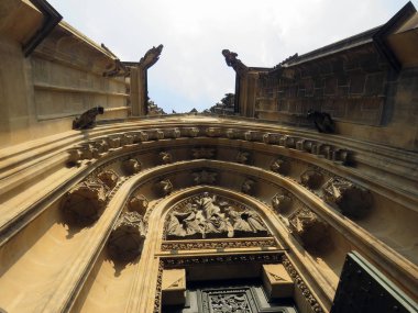 İlkbaharda Prag'da antik kaleler