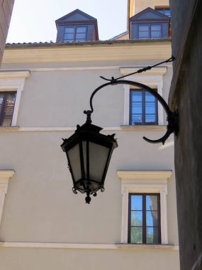 güneşli bir günde Varşova türleri