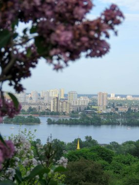 Kiev görünümlerinden bahar Botanik Bahçesi