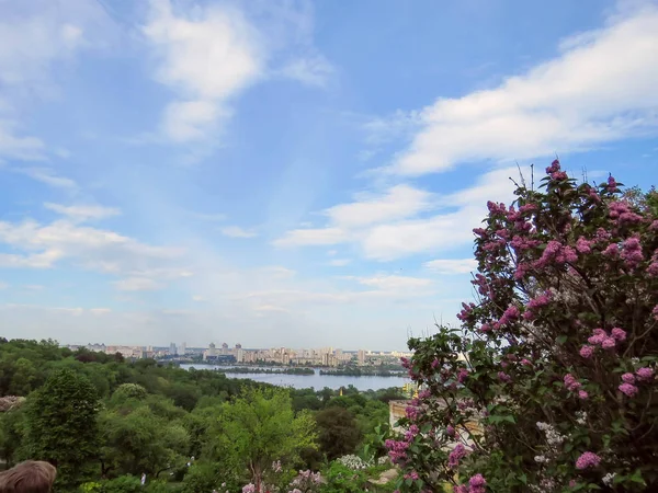 Weergaven Van Kiev Van Botanische Tuin Het Voorjaar — Stockfoto