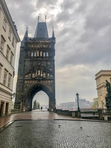 Прага Ранним Дождливым Утром Весной — стоковое фото