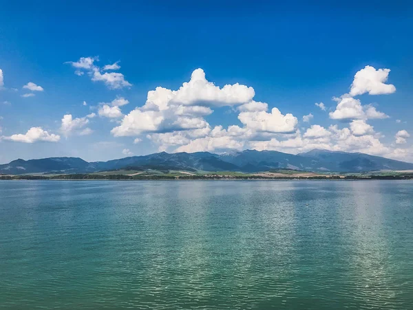 Estate Lago Montagne Una Giornata Sole Estate Sfondo Natura Stile — Foto Stock