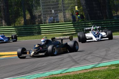 21 Nisan 2018: Kubota, Katsuaki Jp çalışma tarihi 1982 F1 otomobil Lotus 91/7 Motor efsane Festivali 2018 İtalya Imola pistinde sırasında ile.