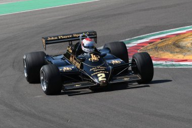 21 Nisan 2018: Kubota, Katsuaki Jp çalışma tarihi 1982 F1 otomobil Lotus 91/7 Motor efsane Festivali 2018 İtalya Imola pistinde sırasında ile.
