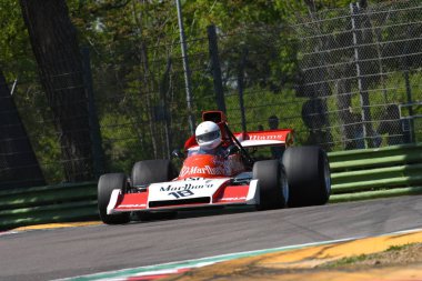 21 Nisan 2018: Motor efsane Festivali 2018 İtalya Imola pistinde sırasında tarihi 1973 F1 araba Williams Fx3b ile Rollinger, Daniel Lu Çalıştır.