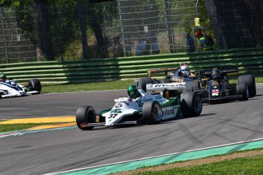 21 Nisan 2018: D'Ansembourg, Christophe çalıştırın tarihi 1981 F1 araba Williams Fw07c ile Motor efsane Festivali 2018 İtalya Imola pistinde sırasında.