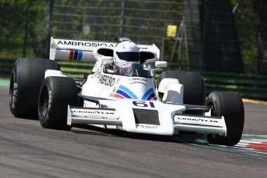 21 Nisan 2018: Wright, Jason ortalık kan gölüne dönüşecek tarihi F1 araba gölge Dn8 ile Motor efsane Festivali 2018 İtalya Imola pistinde sırasında.