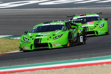 Mugello, İtalya, 13 Temmuz 2018: Zampieri Daniel ve Alto Giacomo Sabino Gt İtalyan Şampiyonası 2018 Mugello İtalya devre sırasında Antonelli Motorsport takımı ile Lamborghini Huracan Gt3 çalıştırmak.