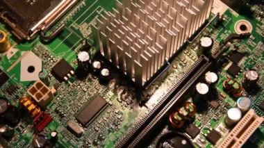 Florence, 18 Ağustos 2018: closeup elektronik pc anakart üzerinde. 4 k Uhd Video. Nikon D500