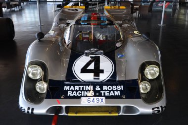 21 Nisan 2018: Porsche 917 K 1971 Martini Elford yarış / Larousse Motor efsane Festivali 2018 Imola, İtalya'da devre.