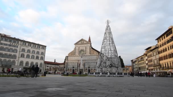 Florença Dezembro 2018 Turistas Árvore Natal Praça Santa Maria Novella — Vídeo de Stock