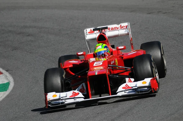 Mugello, İtalya 2012: Felipe Massa Ferrari F1 Team formül bir takım Test gün İtalya Mugello pistinde yarış.