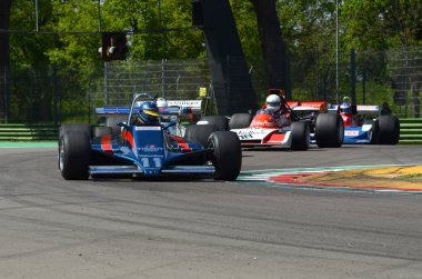 21 Nisan 2018: Beaumont Andrew Gb çalıştırın tarihi F1 araba Lotus 81 ile Motor efsane Festivali 2018 İtalya Imola pistinde sırasında.