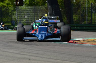21 Nisan 2018: Beaumont Andrew Gb çalıştırın tarihi F1 araba Lotus 81 ile Motor efsane Festivali 2018 İtalya Imola pistinde sırasında.