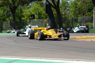 21 Nisan 2018: O'Connell, Martin Gb çalıştırın tarihi 1980 F1 araba Ats D4 ile Motor efsane Festivali 2018 İtalya Imola pistinde sırasında.