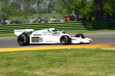 21 Nisan 2018: Wright, Jason ortalık kan gölüne dönüşecek tarihi F1 araba gölge Dn8 ile Motor efsane Festivali 2018 İtalya Imola pistinde sırasında.