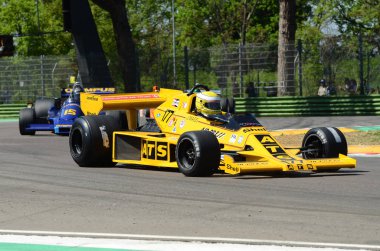 21 Nisan 2018: Perrier, Christian Fr çalıştırın tarihi 1978 F1 araba Ats Hs01 ile Motor efsane Festivali 2018 İtalya Imola pistinde sırasında.