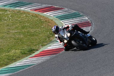 Mugello-Italya, 23 Mart: Mauro Sanchini sırasında eylem Aprilia gün 2019 Italya 'da Mugello Circuit
