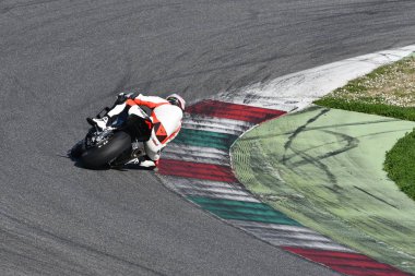 Mugello-Italya, 23 Mart: Mauro Sanchini sırasında eylem Aprilia gün 2019 Italya 'da Mugello Circuit