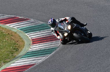 Mugello-Italya, 23 Mart: Mauro Sanchini sırasında eylem Aprilia gün 2019 Italya 'da Mugello Circuit