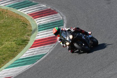 Mugello-Italya, 23 Mart: Roberto Locatelli sırasında eylem Aprilia gün 2019 Italya 'da Mugello Circuit