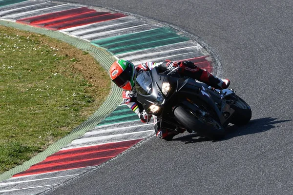 Mugello-Italya, 23 Mart: Roberto Locatelli sırasında eylem Aprilia gün 2019 Italya 'da Mugello Circuit