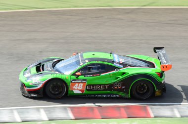 İtalya - 29 Mart, 2019: Ferrari 488 Gt3 Rinaldi yarış eylem 12 h Mugello devre de Hankook yarış sırasında Pierre Ehret/Rory Penttinen/Martin Berry/Florian Scholze tarafından tahrik takım.
