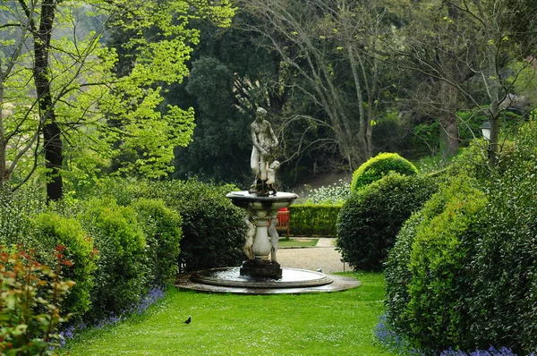 フィレンツェの庭園の彫刻 トスカーナ州 イタリア — ストック写真