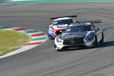 İtalya, 29 Mart 2019: Mercedes Amg Gt3 Sps Otomotiv Performans Ekibi Valentin Pierburg / Tim Mller / Tom Onslow-Cole mugello Pistinde 12h Hankook Yarışı sırasında eylem.