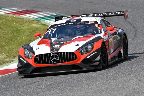 İtalya - 29 Mart, 2019: Mercedes-Amg Gt3 Yunanistan'dan IDEC spor yarış Fransa takımı 12 h Mugello devre de Hankook yarış sırasında eylem Patrice Lafargue/Paul Lafargue/Dimitri Enjalbert tarafından tahrik.