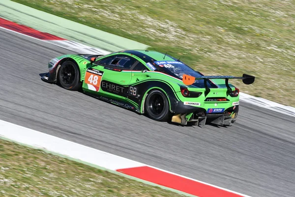 İtalya - 29 Mart 2019: Rinaldi Racing Team'den Ferrari 488 Gt3: Pierre Ehret/Rory Penttinen/Martin Berry/Florian Scholze tarafından mugello pistinde 12 saat hankook yarışı sırasında iş başında.