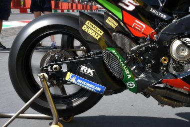 Mugello - İtalya, 2 Haziran: İtalya Gp 2018'de Pit Lane'de Yamaha Tech 3 Team'in Yamaha M1 Motogp 2018 detayı. Mugello Circuit, İtalya.