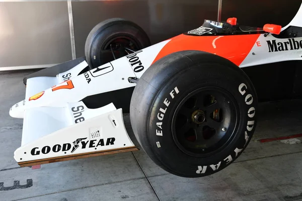 이몰라 2019년 27일 역사적인 1990 Mclaren Mp4 아일턴 게르하르트 버거가 — 스톡 사진