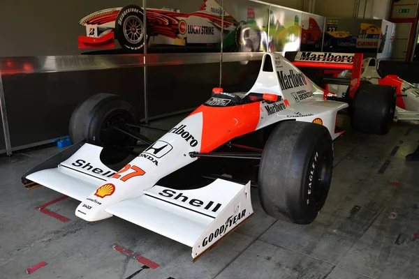 이몰라 2019년 27일 역사적인 1990 Mclaren Mp4 아일턴 게르하르트 버거가 — 스톡 사진