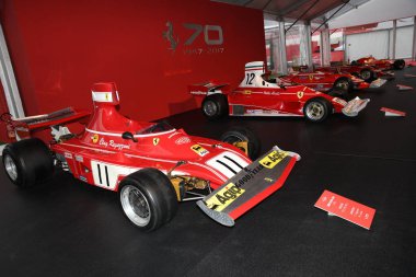 Mugello, bu Ekim, 2017: Vintage Ferrari F1 312 B4 Clay Regazzoni ve Niki Lauda, 1974 Paddock gösterinin Finali Mondiali Ferrari 2017 devre Mugello Ferrari yıldönümü 1947-2017. İtalya