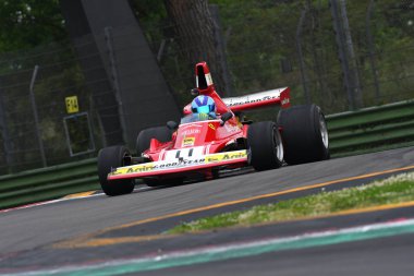 Imola, It, Mayıs, 2017: Tarihi 1970'lerde Ferrari F1 Model 312 B3 Minardi Tarihi Günü sırasında 2017 İtalya'da Imola Circuit içine.