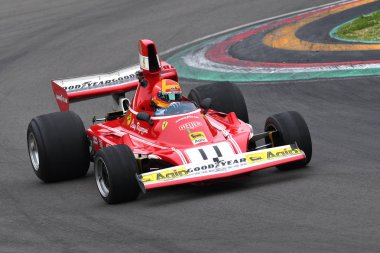 Imola, It, Mayıs, 2017: Tarihi 1970'lerde Ferrari F1 Model 312 B3 Minardi Tarihi Günü sırasında 2017 İtalya'da Imola Circuit içine.