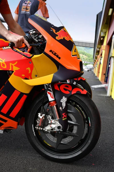 穆杰洛 意大利 2019年5月31日 红牛工厂车队的Ktm Rc16车手波尔埃斯帕加罗在皮特兰的皮特兰在皮特兰在2019年意大利大奖赛在意大利 — 图库照片