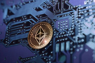 Ethereum Eth renkli baskılı elektronik kart üzerinde kripto para raptonu. 3d illüstrasyon.
